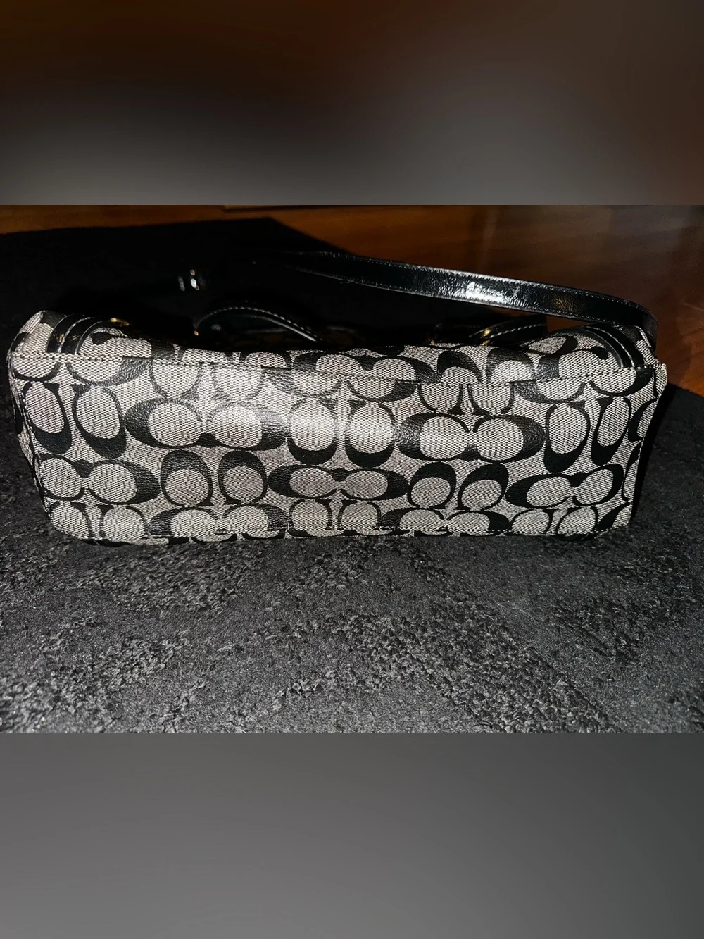 Coach Peyton Signature Pocket Tote - Picture 6 of 6
